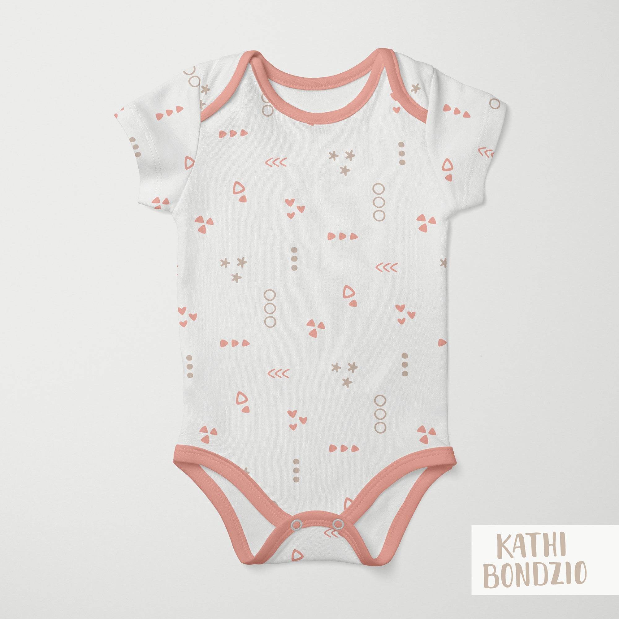 Stoffdesign: Knuddelbande – nahtloses lockeres Kombi-Muster in beige und rosa auf weißem Hintergrund - Sewando