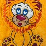 ITH Plüschtier „Löwe Casimir“ | Für 16x26 Rahmen | In-the-Hoop Plushie | Stickdatei | Embroidery Design | alle Formate | Sofort-Download