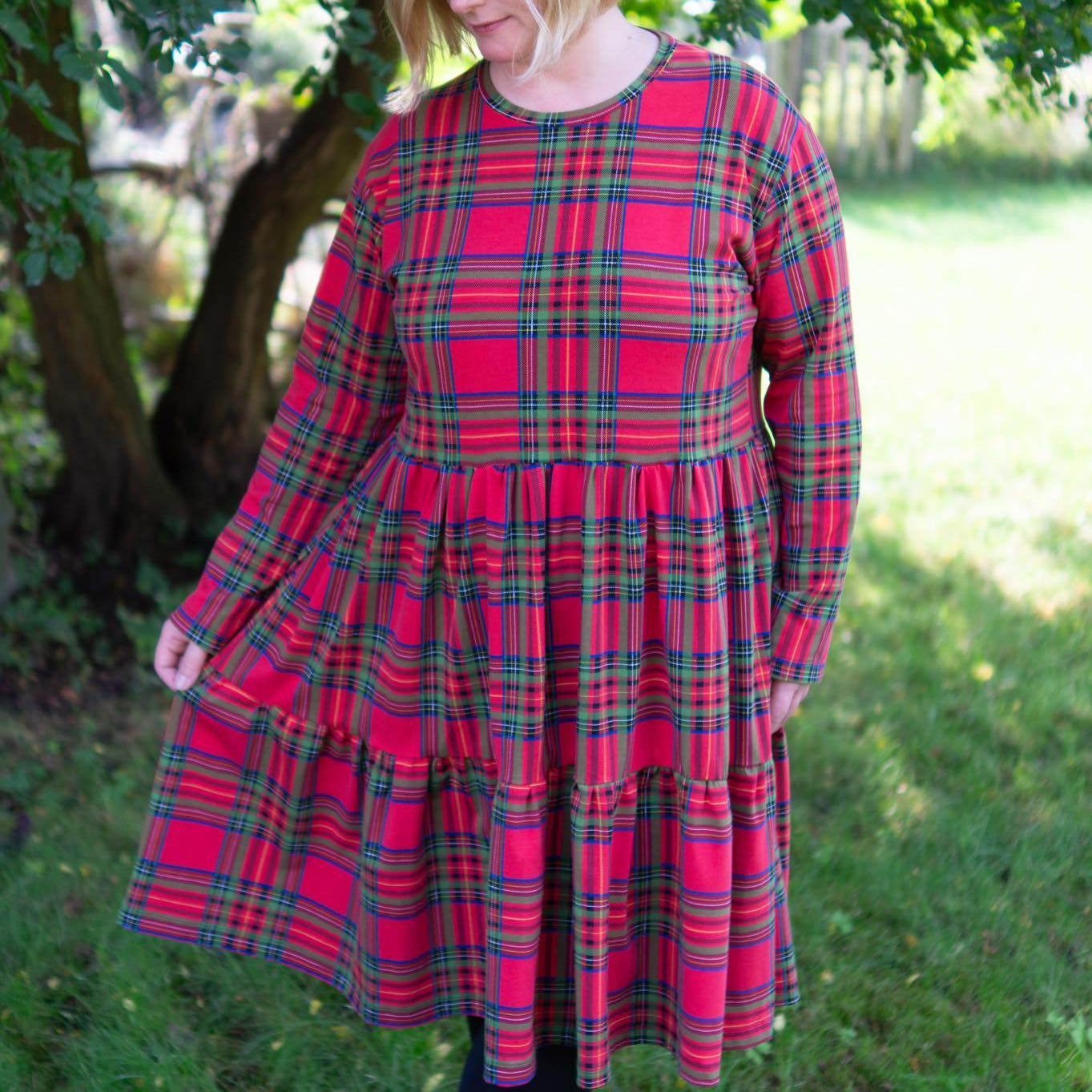Schnittmuster Damenkleid Regnbue Mor Gr. 32-50 - Sewando