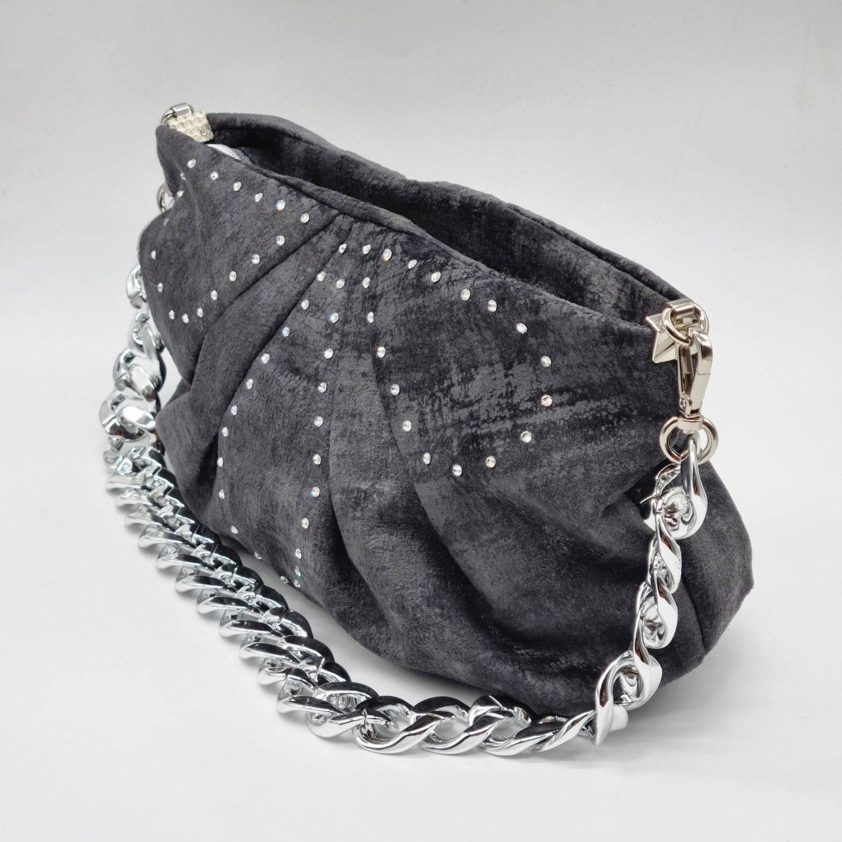 Schnittmuster Clutch Leni mit raffinierten Streifen - Sewando