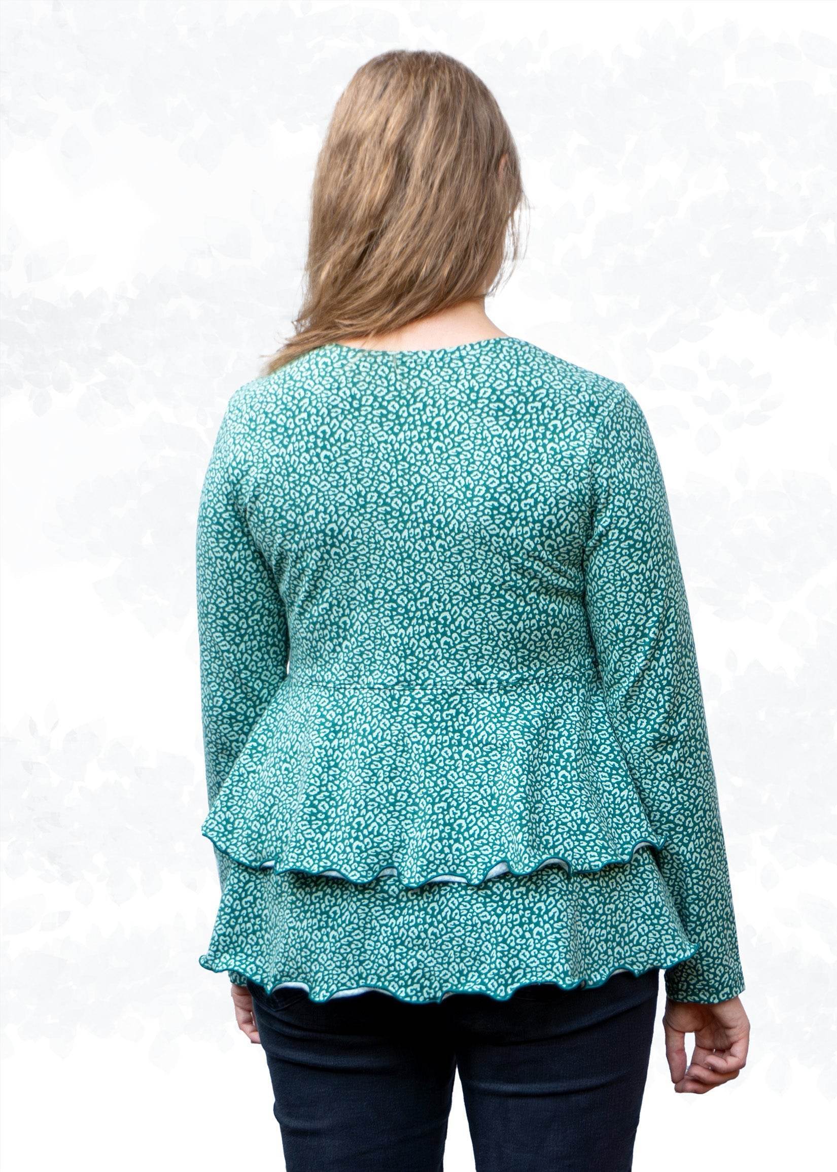 Schnittmuster Leonie – Stufenshirt mit Empire-Linie & ausgestelltem Saum Gr. 34-50 / Bu 80-116 - Sewando