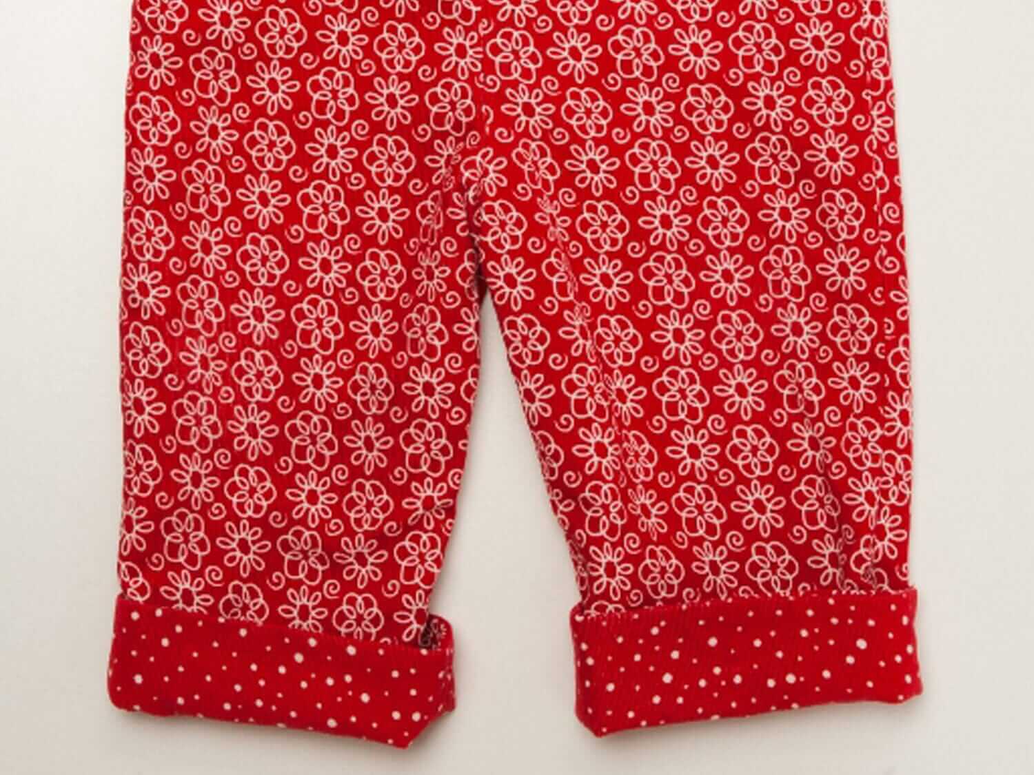 Lilli&BO Baby Latzhose mit Schleifen gefüttert Schnittmuster Ebook pdf Schnittmuster PDF Ebook download Patternforkids 