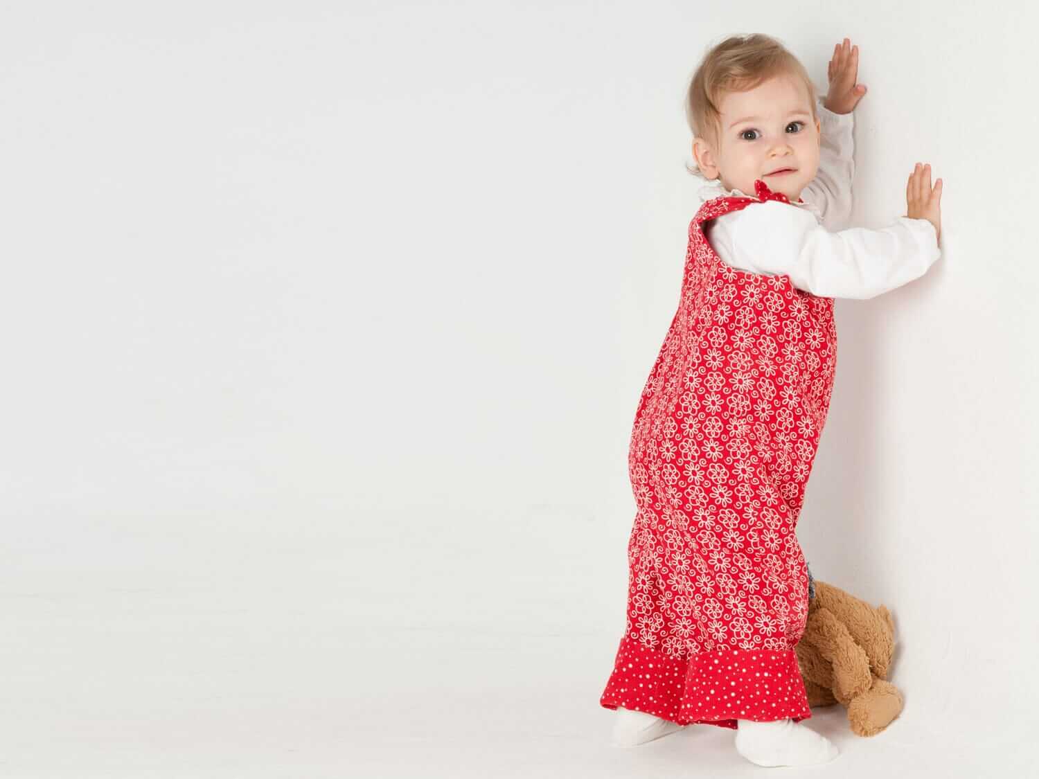 Lilli&BO Baby Latzhose mit Schleifen gefüttert Schnittmuster Ebook pdf Schnittmuster PDF Ebook download Patternforkids 