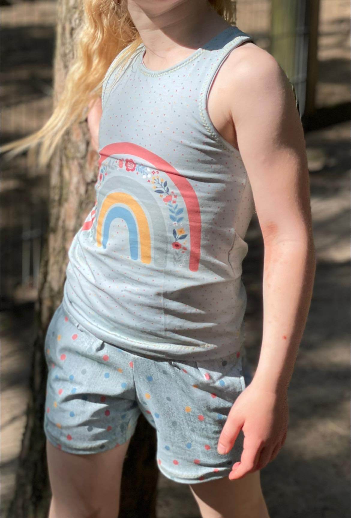 Schnittmuster Racerback Tanktop Lia für Mädchen Gr. 92-164 - Sewando
