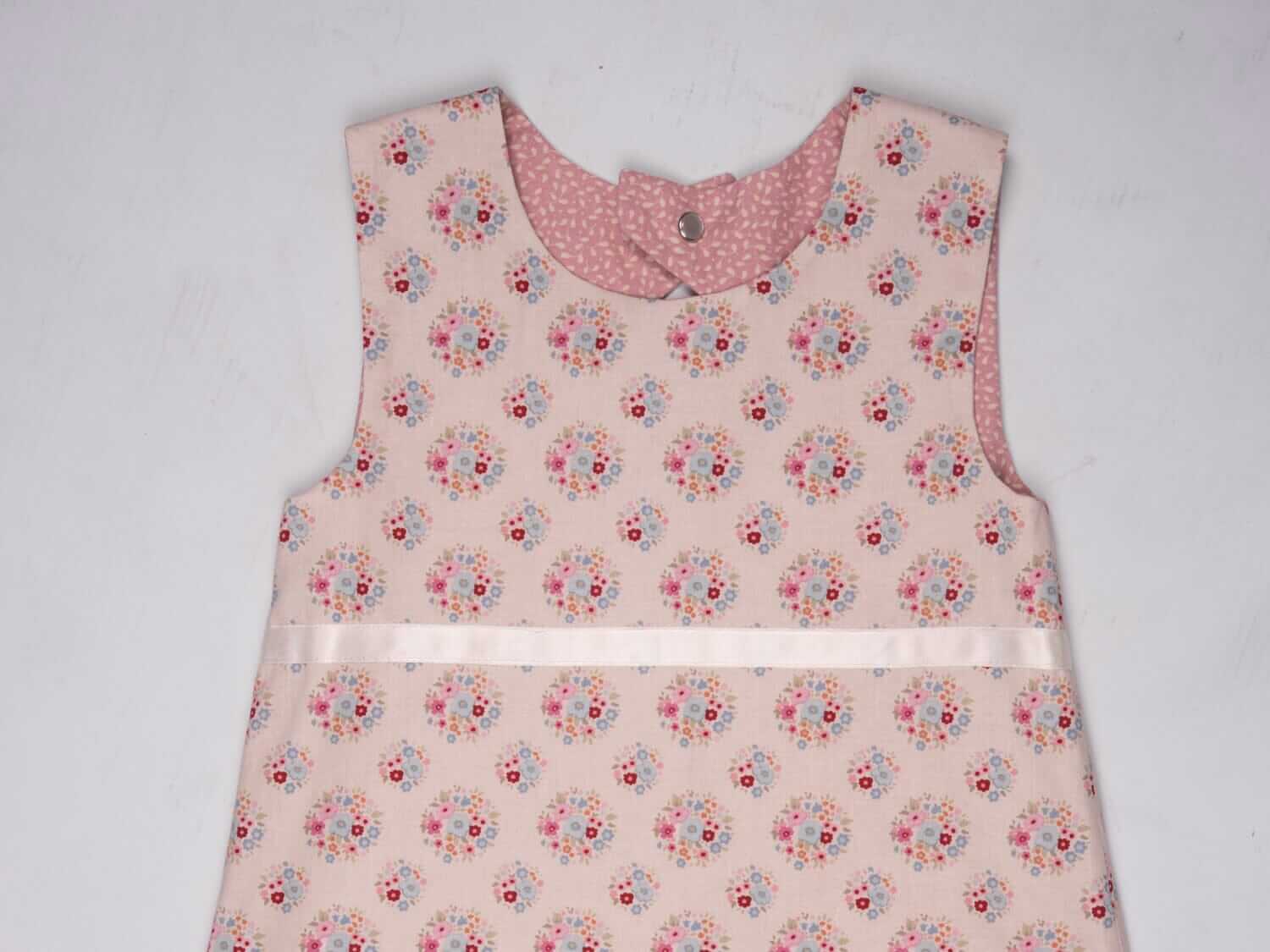 Mädchen Kleid mit Tropfenausschnitt ELENA Schnittmuster Ebook pdf Schnittmuster PDF Ebook download Patternforkids 