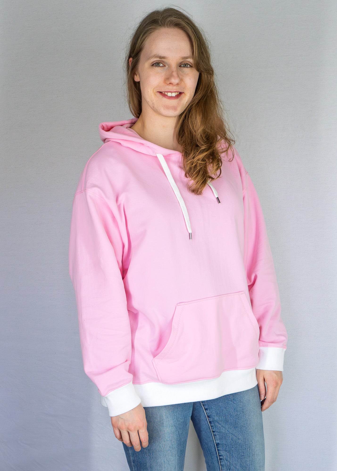 Schnittmuster Mika – Oversize Hoodie & Sweater mit Kapuze oder Bündchen Gr. 34-50/ Bu 80-116 - Sewando