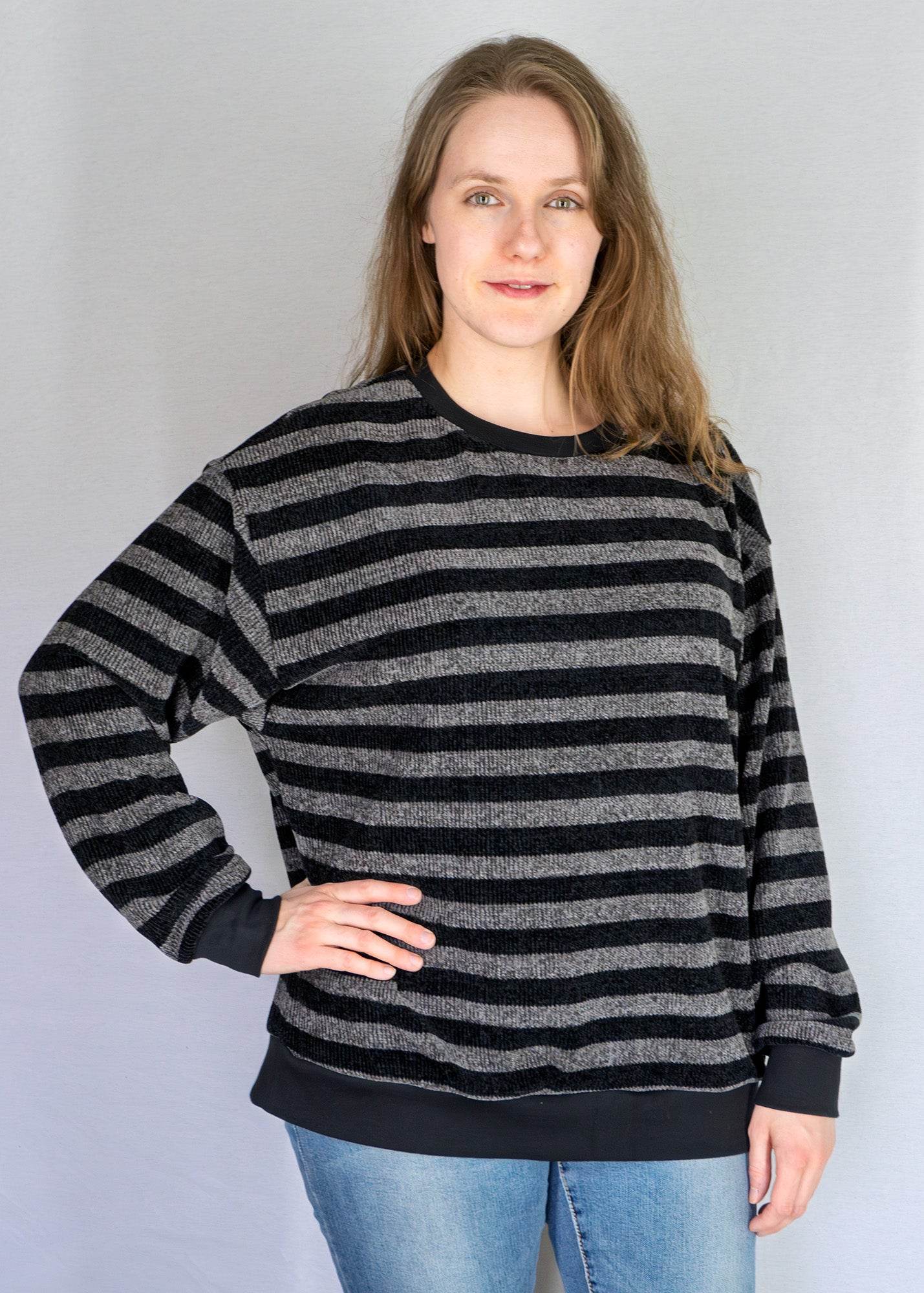 Schnittmuster Mika – Oversize Hoodie & Sweater mit Kapuze oder Bündchen Gr. 34-50/ Bu 80-116 - Sewando
