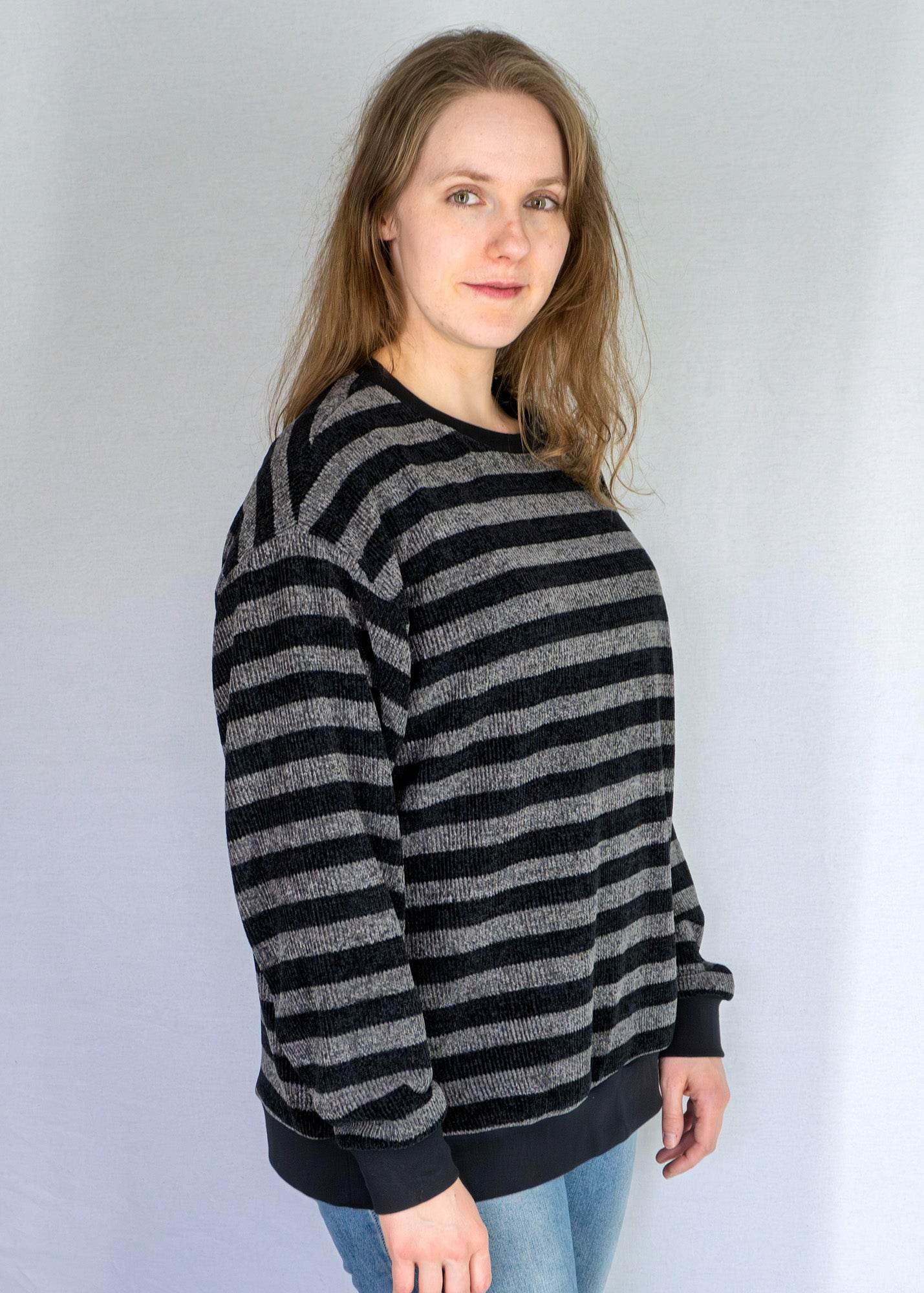 Schnittmuster Mika – Oversize Hoodie & Sweater mit Kapuze oder Bündchen Gr. 34-50/ Bu 80-116 - Sewando