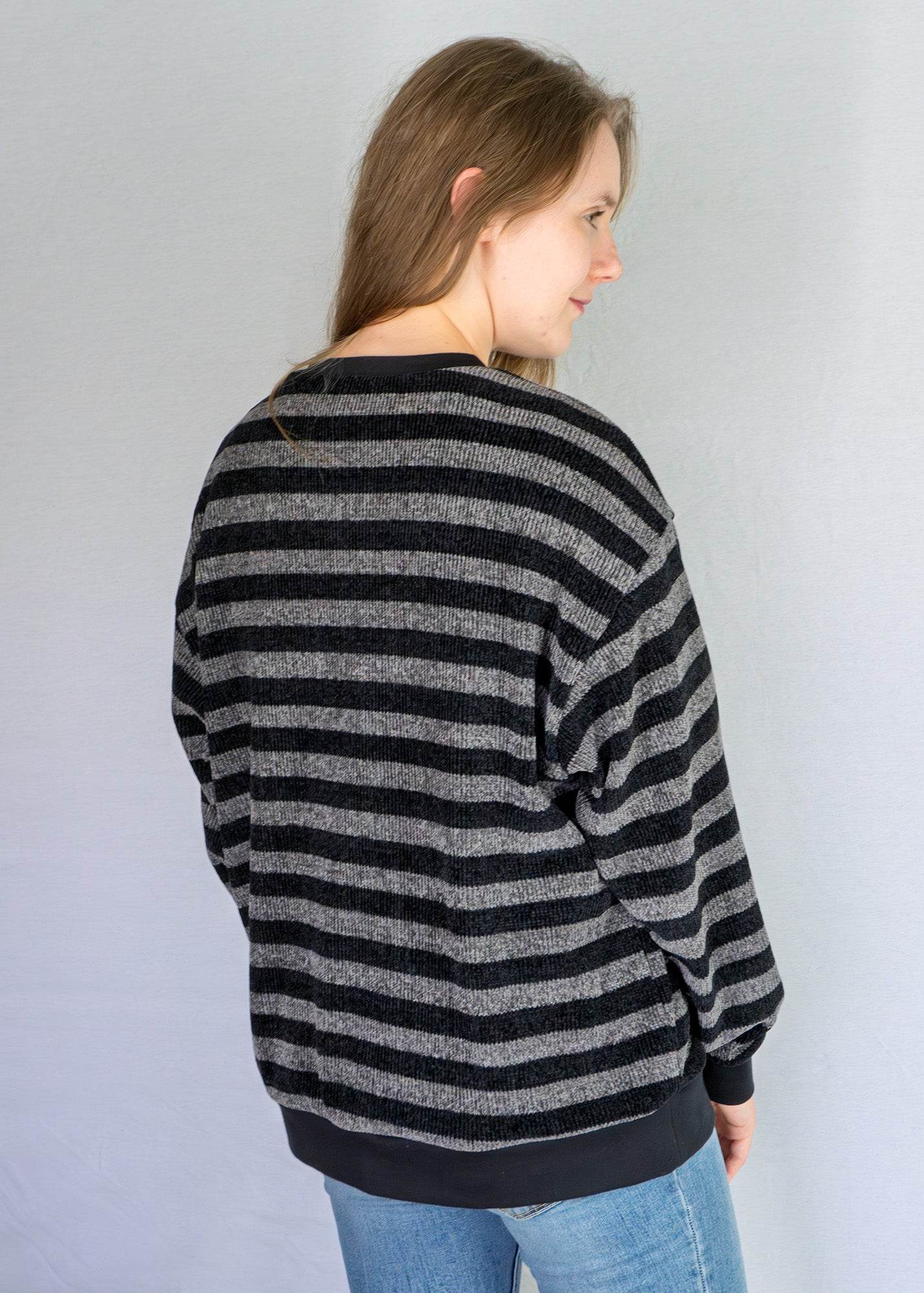 Schnittmuster Mika – Oversize Hoodie & Sweater mit Kapuze oder Bündchen Gr. 34-50/ Bu 80-116 - Sewando