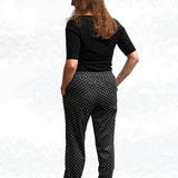 Schnittmuster Mira – Bequeme Jerseyhose in 2 Längen mit oder ohne Taschen Gr. 34-50 - Sewando