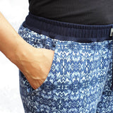 Schnittmuster Mira – Bequeme Jerseyhose in 2 Längen mit oder ohne Taschen Gr. 34-50 - Sewando