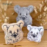 Stickdatei Wombat Wombi Stuffie Set mit 7 Größen ab 10x13