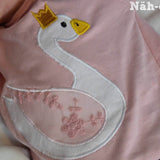 Stickdatei "Schwan mit Krone" 18x30 & 20x30 cm