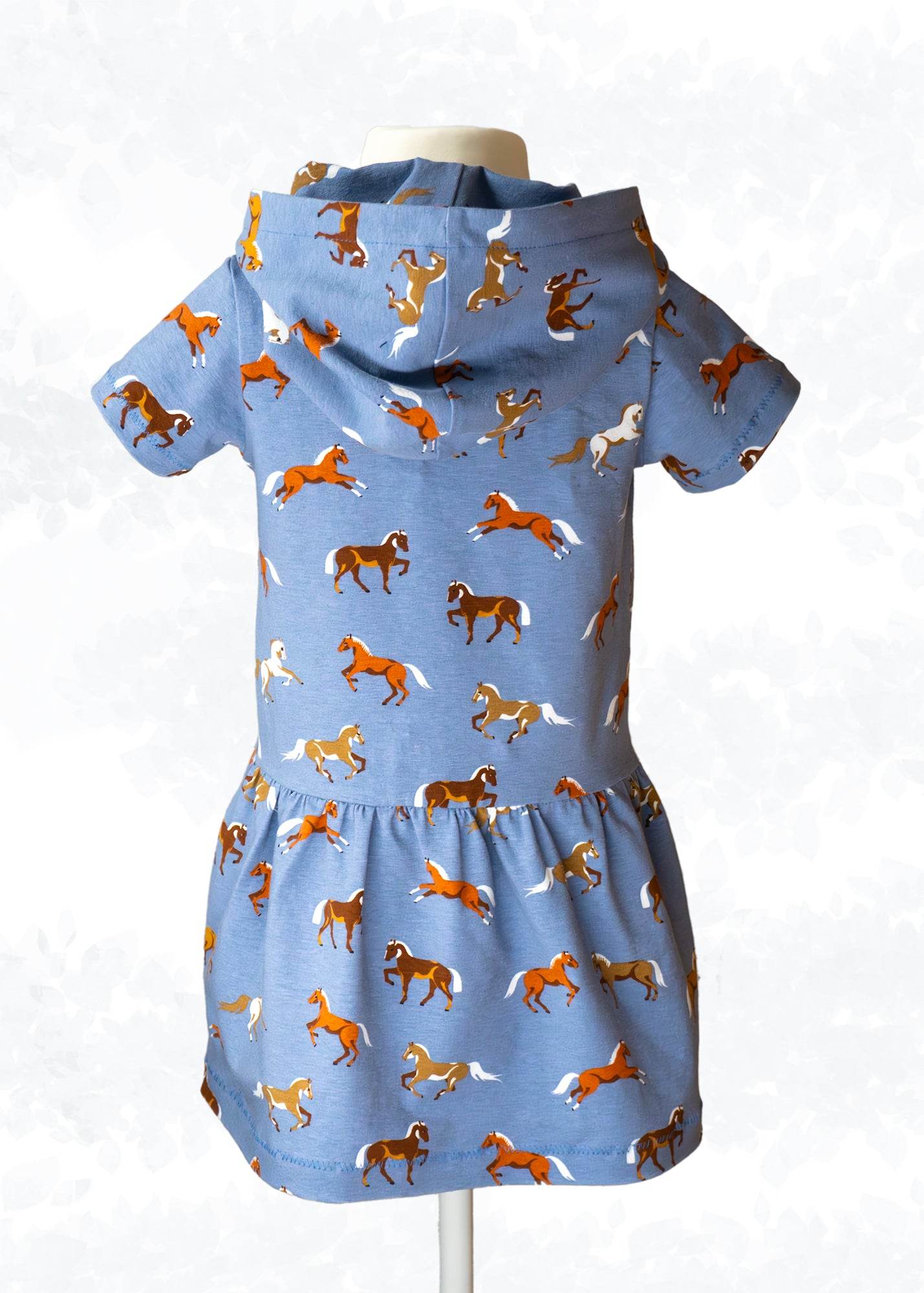 Schnittmuster Olivia – Sweatkleid oder Longshirt mit Kapuze Gr. 86-158 - Sewando