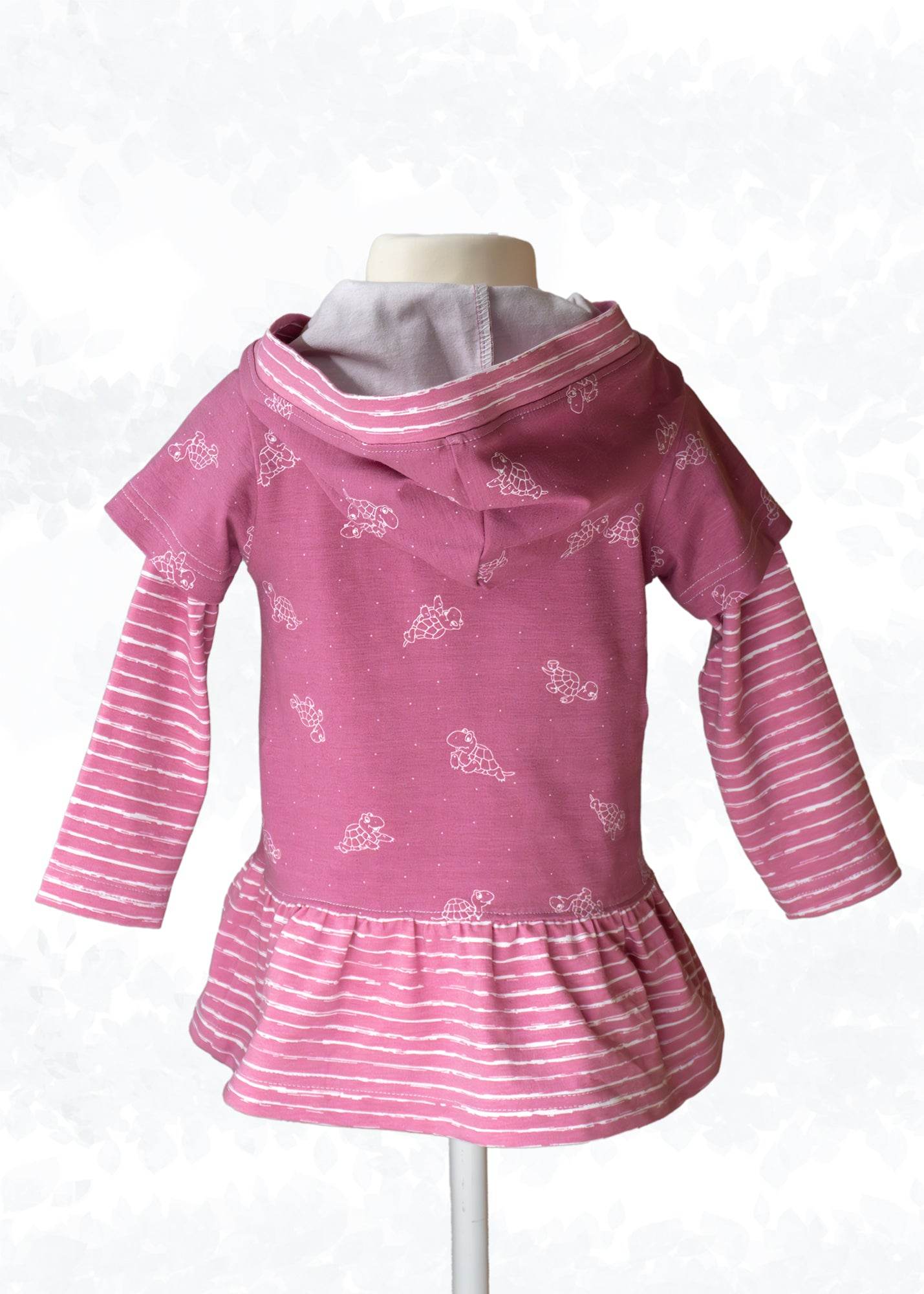 Schnittmuster Olivia – Sweatkleid oder Longshirt mit Kapuze Gr. 86-158 - Sewando