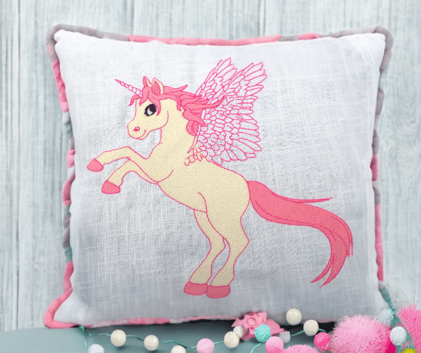 Einhorn Stickdatei, himmlischer Märchenzauber für deine Stickmaschine - Sewando