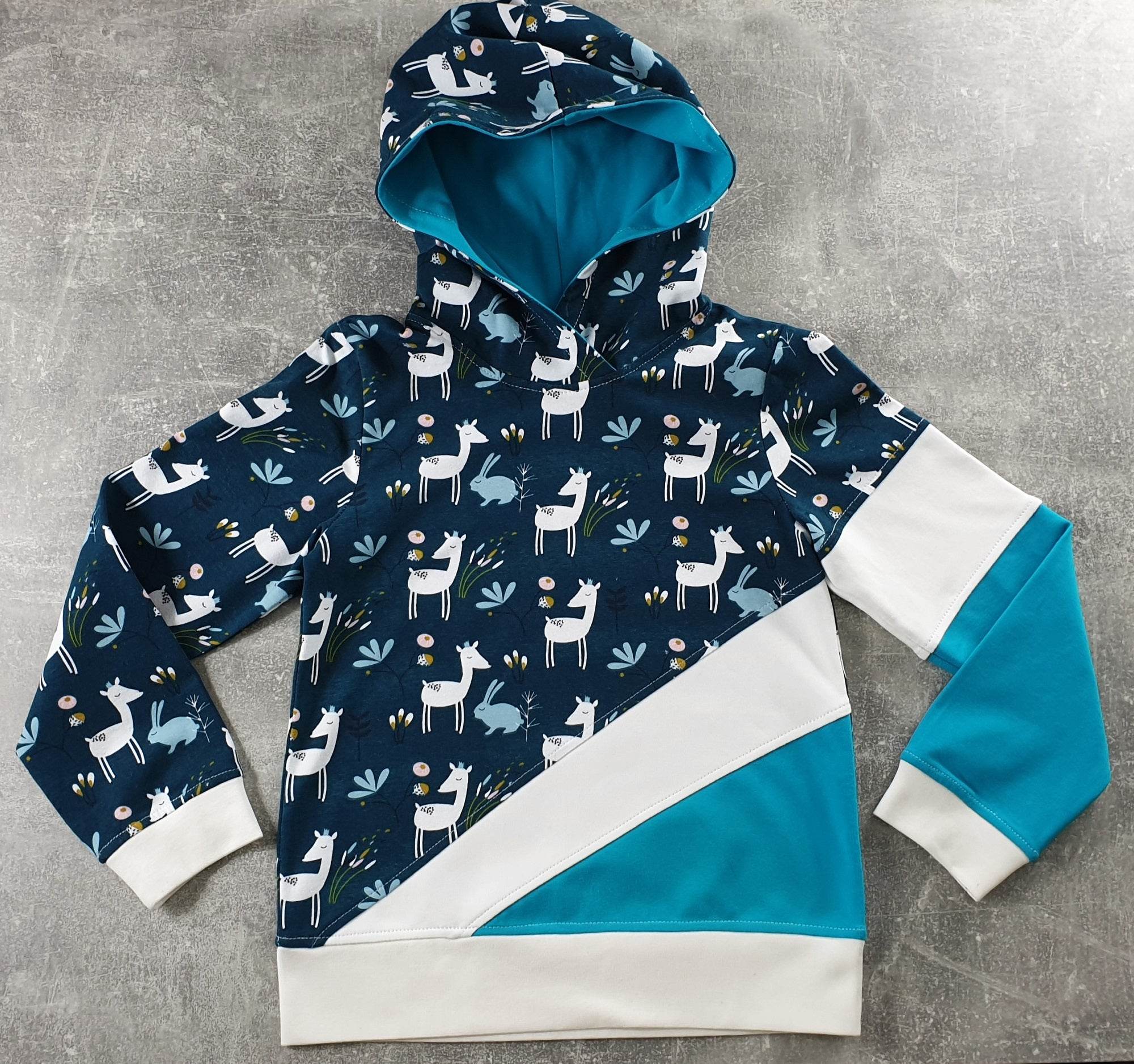 Pia – Kinderhoodie mit Teilungsnähten Gr. 86-158 - Sewando