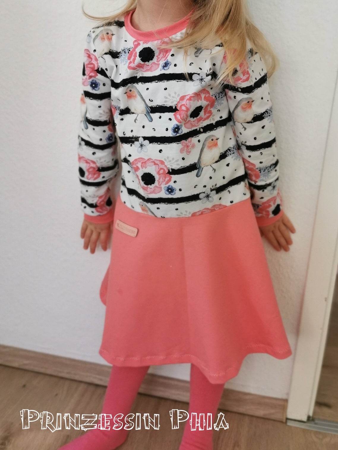 Schnittmuster timtom No.36 Kindergartenkleid Gr. 86-128 - Sewando