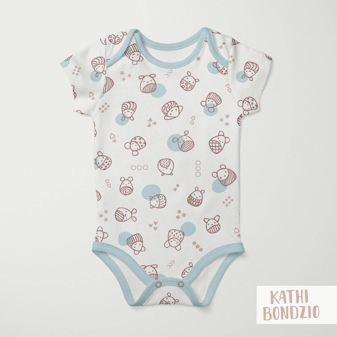 Stoffdesign: Knuddelbande – nahtloses Allover-Muster in braun, blau auf weißem Hintergrund - Sewando