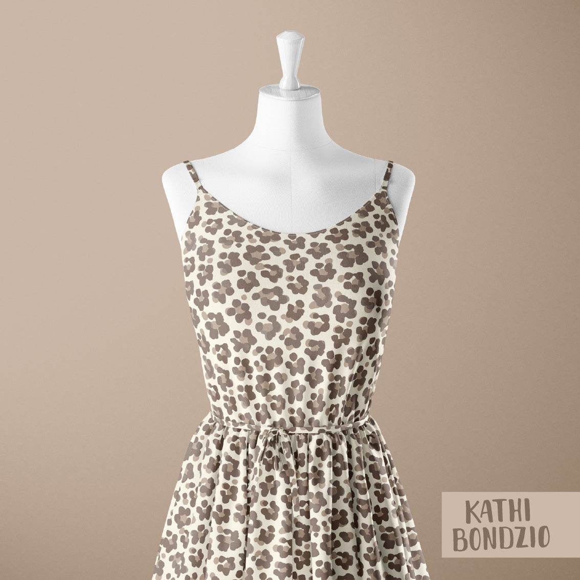 Stoffdesign: nahtloses Leoparden-Print Muster in beige und braun auf weißem Hintergrund - Sewando