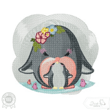 Pinguinmama mit Baby Stickdatei – liebevolles Motiv für Geschenke & Kinderzimmer - Sewando