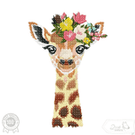 Giraffe Stickdatei, zierlicher Giraffenkopf mit Blumenkranz für deine Stickmaschine - Sewando