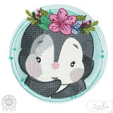 Pinguin mit Blumen Stickdatei – fröhliches Motiv für Kinderkleidung & Geschenke - Sewando