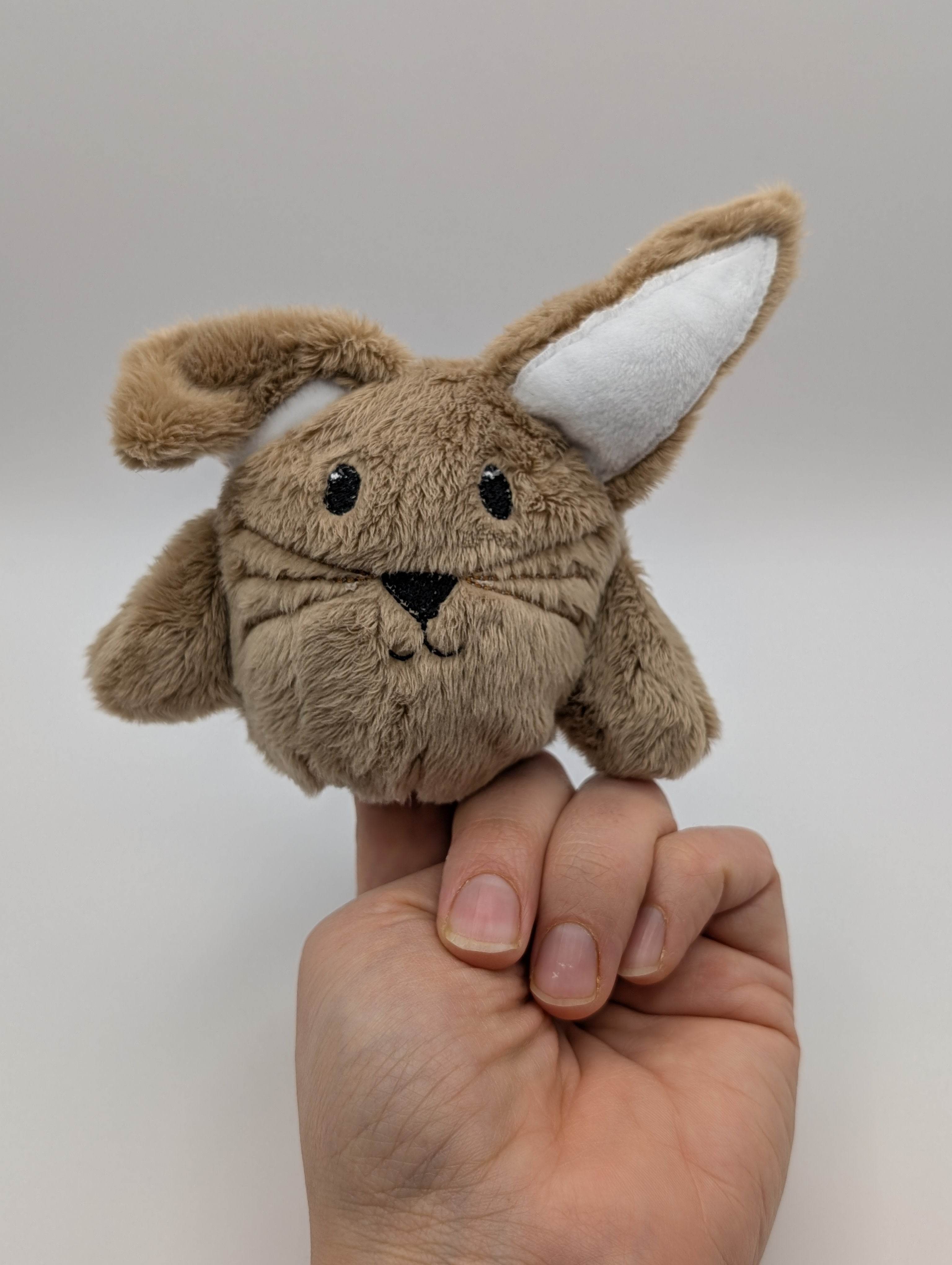 Fingertier Hase - Nähanleitung und Schnittmuster inklusive Stickdateien - Sewando