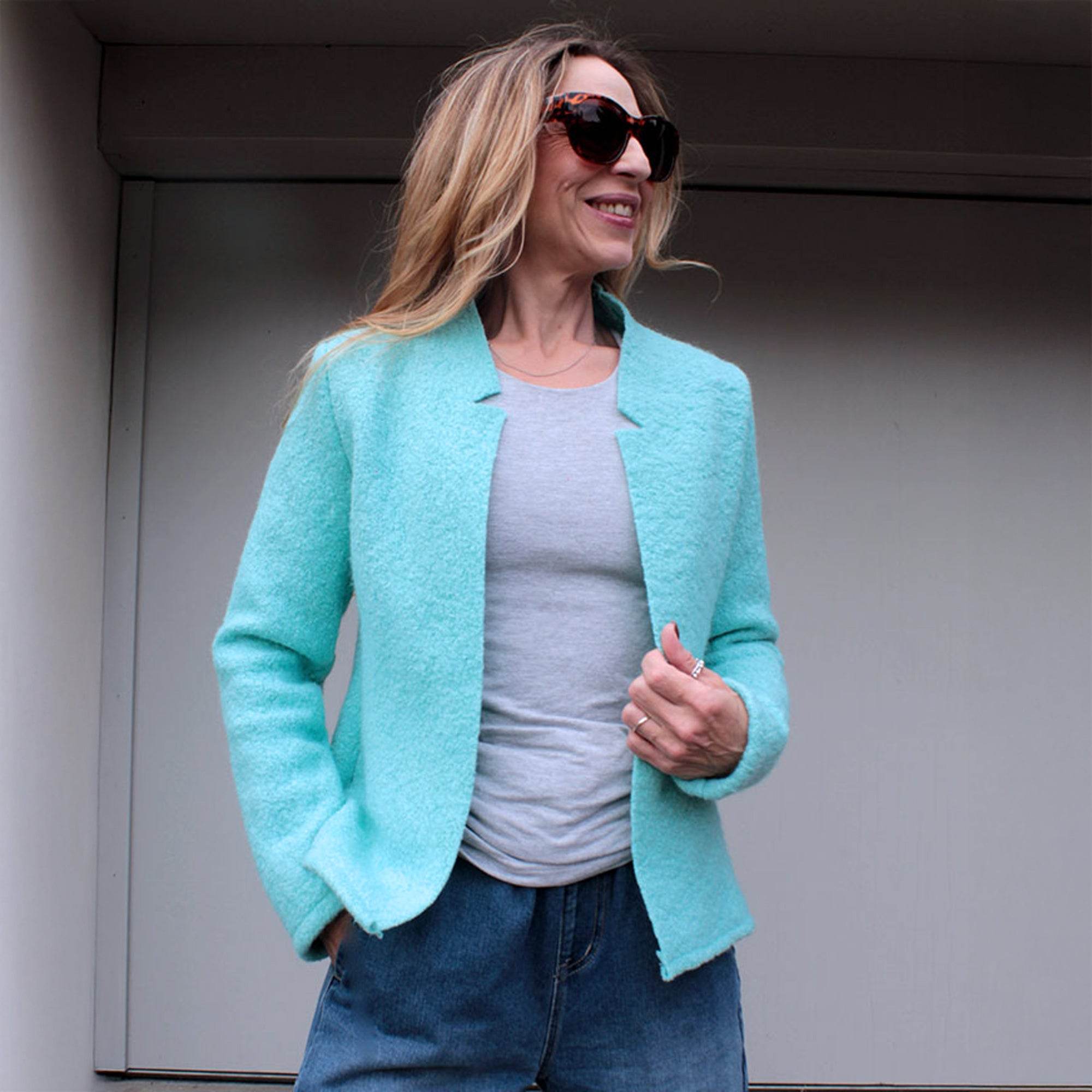 Schnittmuster SOLENE - Jacke, Blazer mit optionalen Reißverschlusstaschen Gr. 34-54 - Sewando