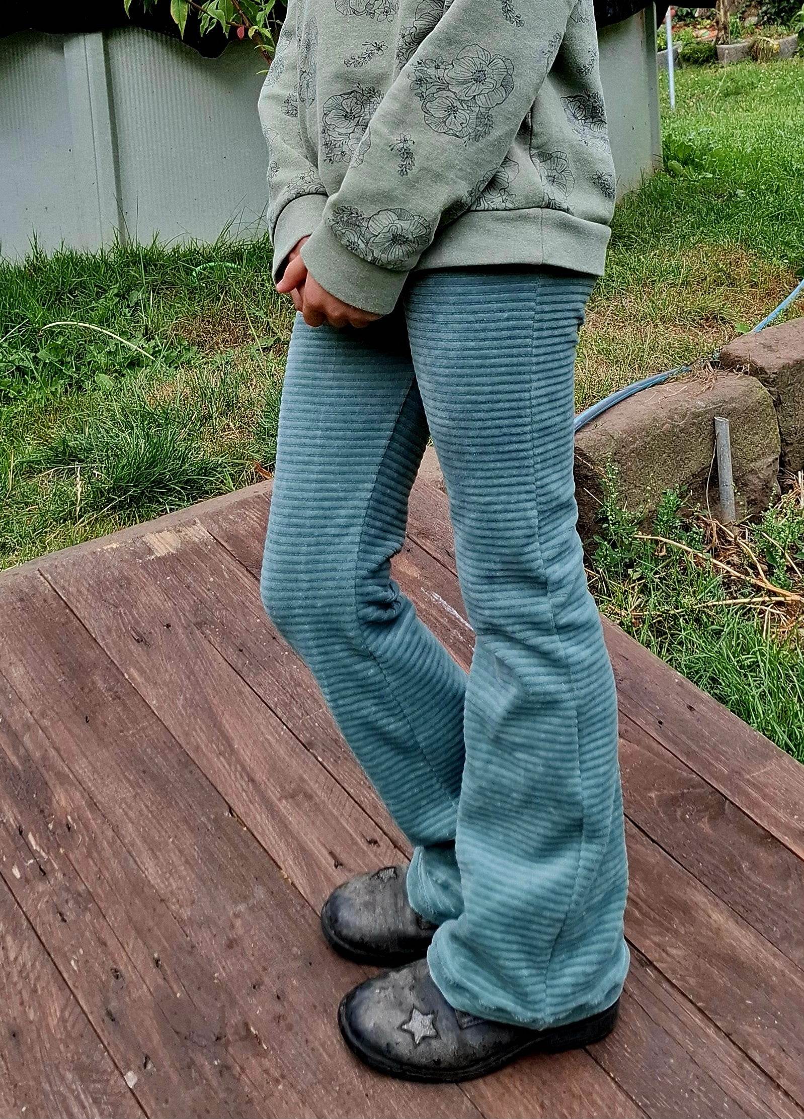 Schnittmuster timtom No.47 Bootcut-Leggings Gr. 110-170 - Sewando