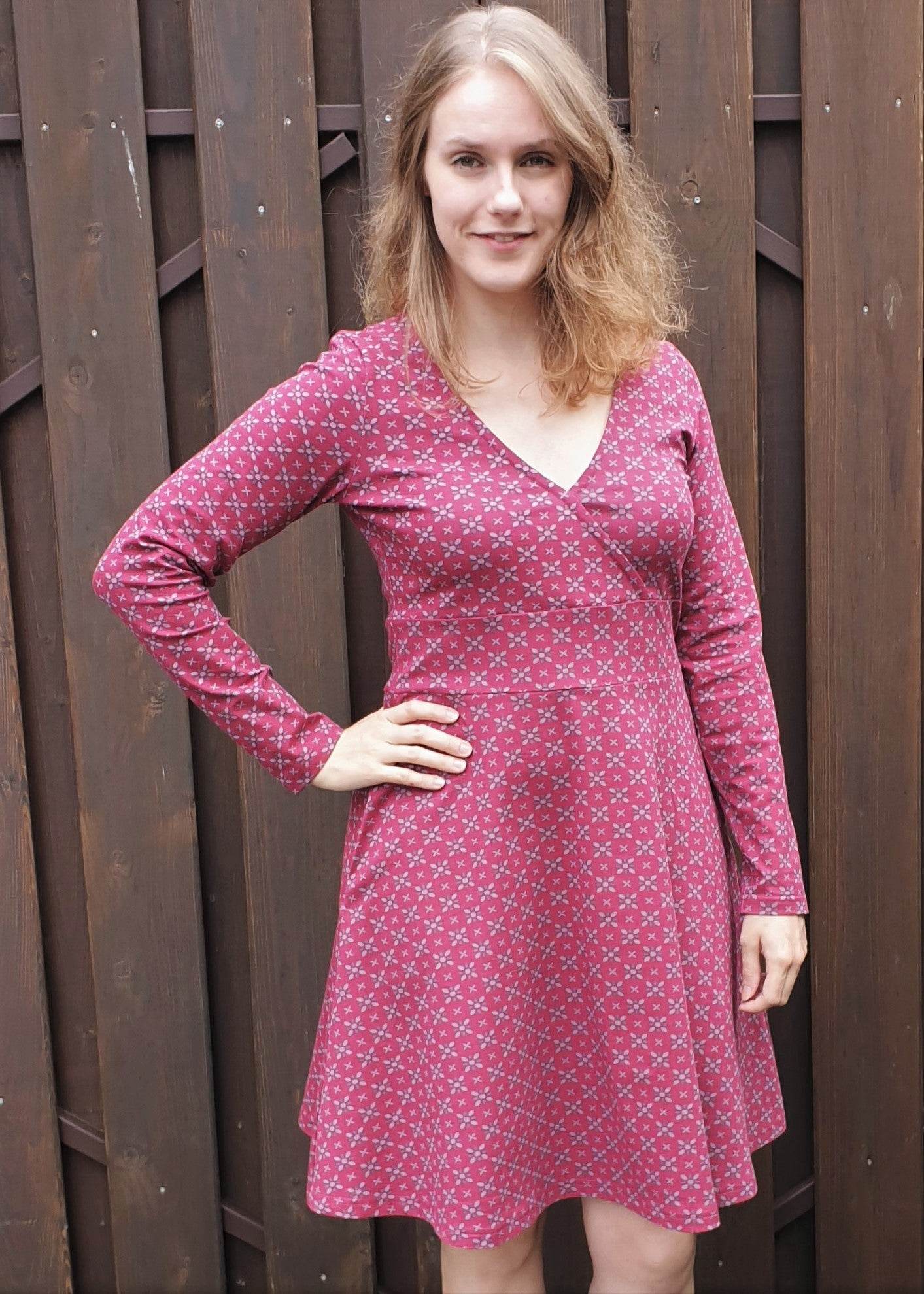 Schnittmuster Romy – Wickelkleid & Wickelshirt mit Empire-Taille Gr. 34-50 / BU 80-116 - Sewando