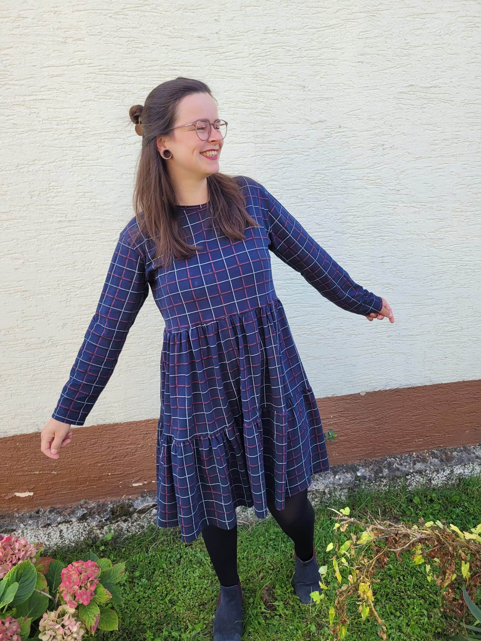 Schnittmuster Damenkleid Regnbue Mor Gr. 32-50 - Sewando