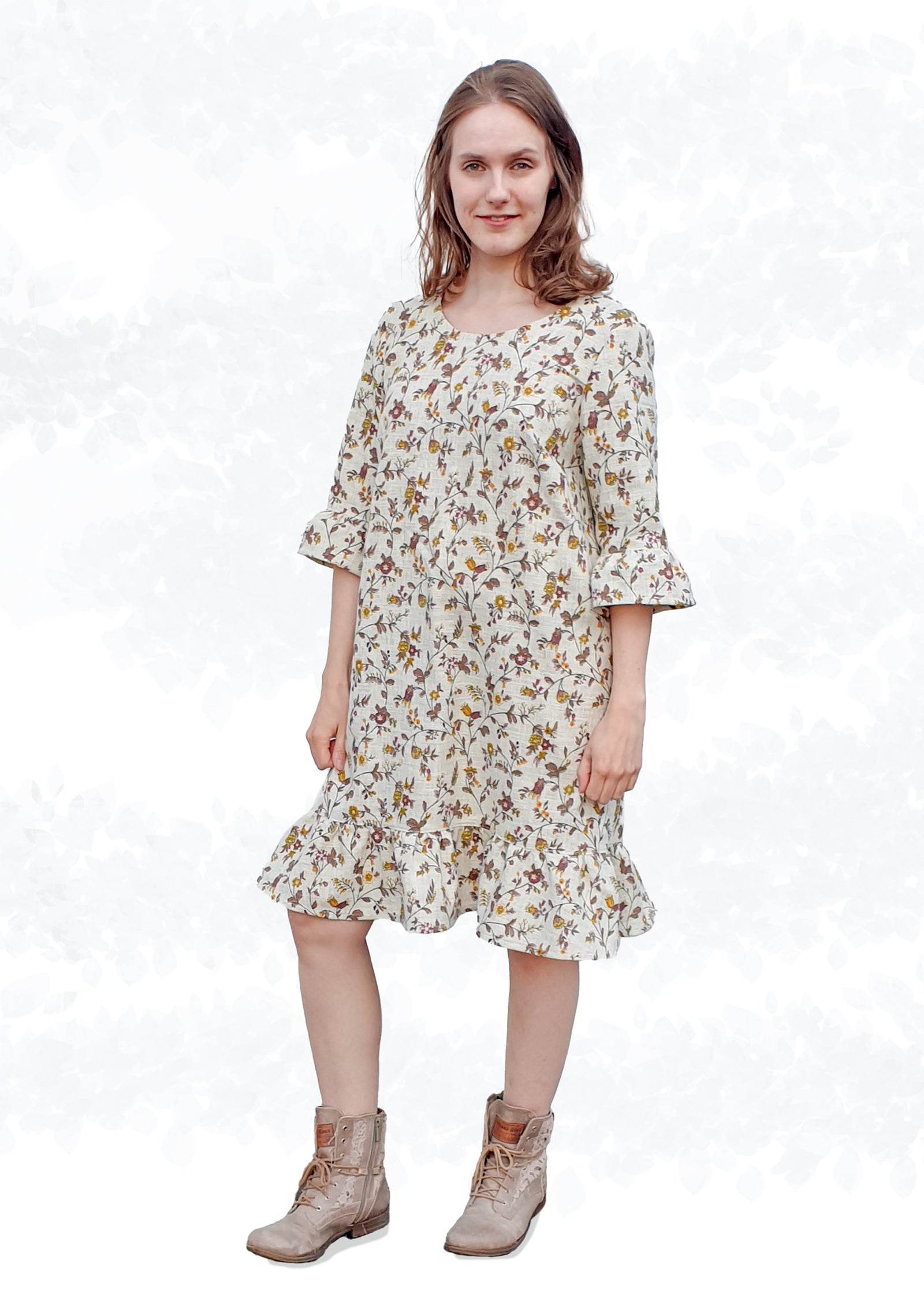 Schnittmuster Sarah – Lockeres Leinenkleid oder Tunika mit Saumrüschen Gr. 34-50 / BU 80-116 - Sewando