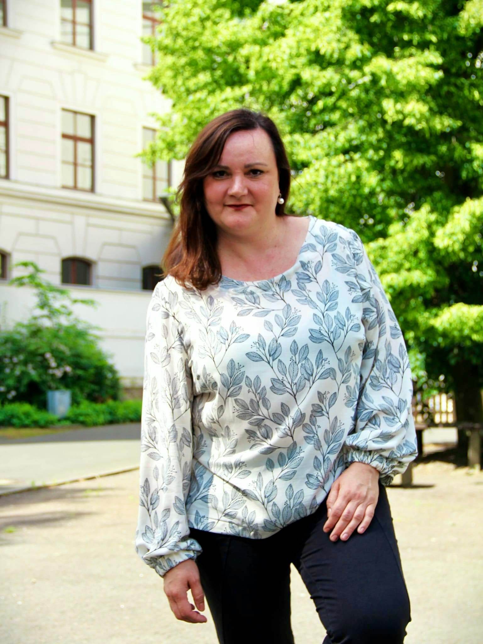Schnittmuster Bluse mit Ballonärmeln PETUNIA (34-58) : - Sewando
