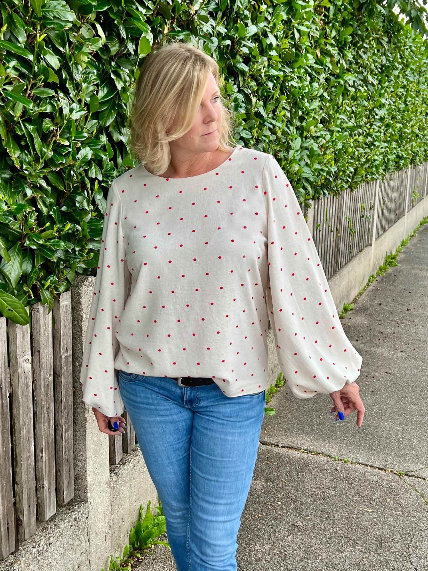 Schnittmuster Bluse mit Ballonärmeln PETUNIA (34-58) : - Sewando