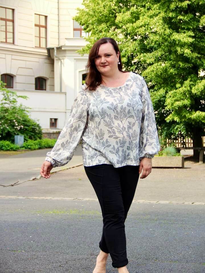 Schnittmuster Bluse mit Ballonärmeln PETUNIA (34-58) : - Sewando