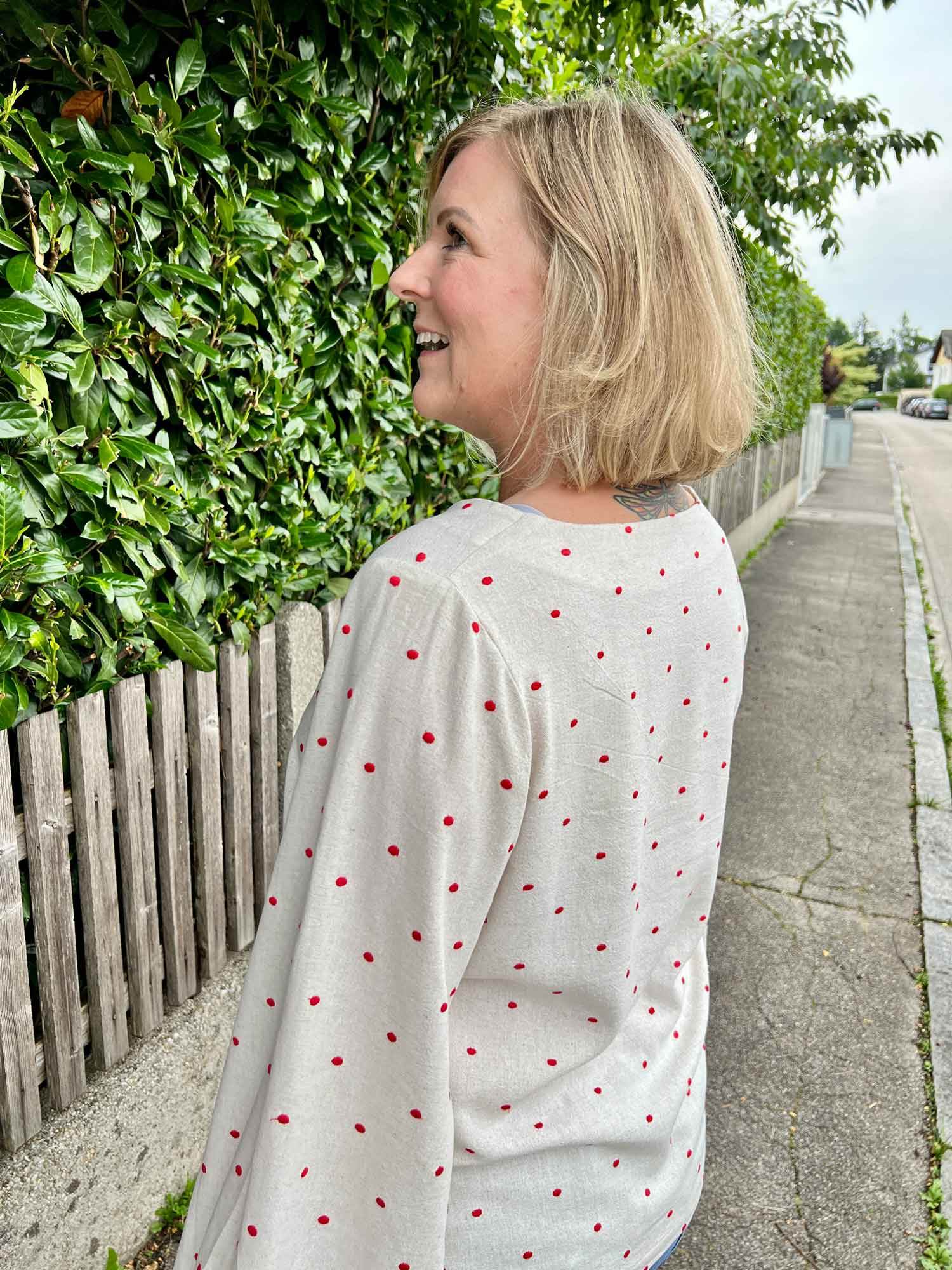 Schnittmuster Bluse mit Ballonärmeln PETUNIA (34-58) : - Sewando