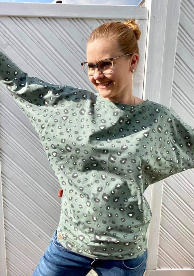 Schnittmuster Kleid, Shirt mit Fledermausärmeln GULA (34-52) : - Sewando