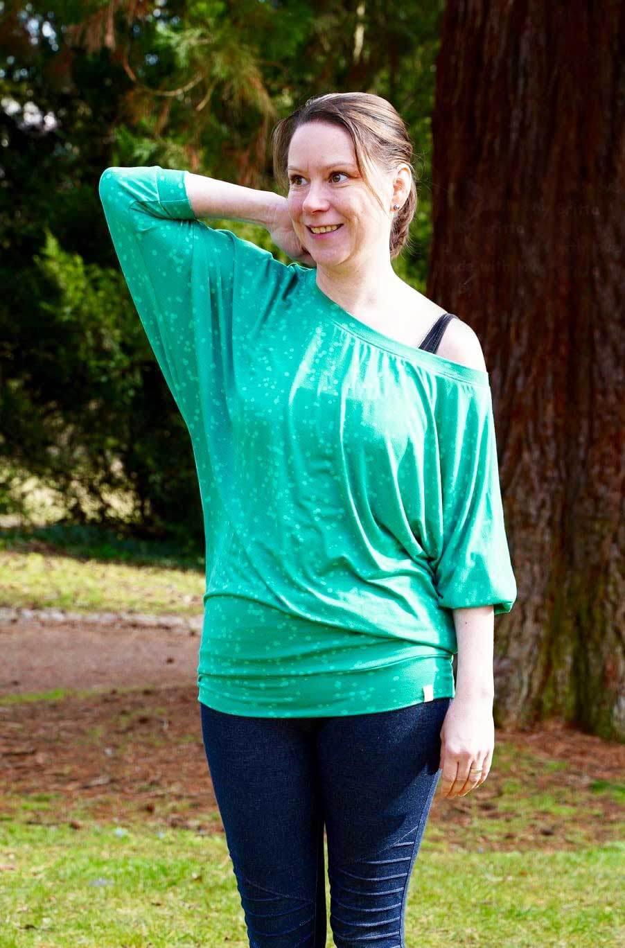 Schnittmuster Kleid, Shirt mit Fledermausärmeln GULA (34-52) : - Sewando
