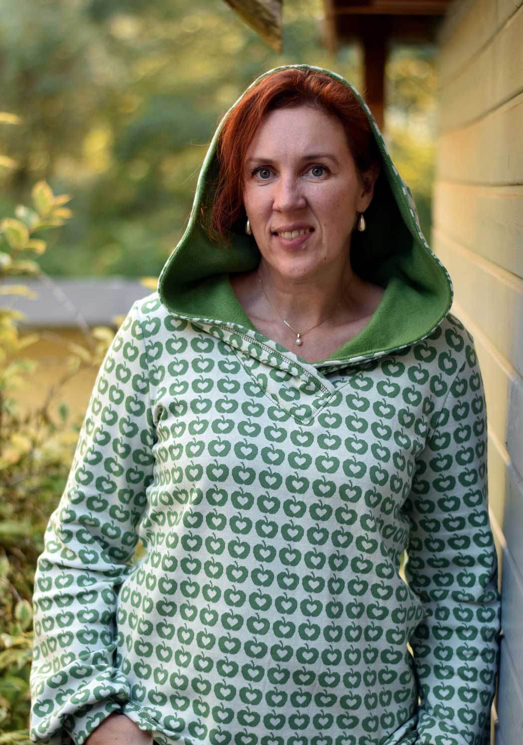 Schnittmuster Pullover mit Kapuzenkragen ACEROLA (34-58) : - Sewando