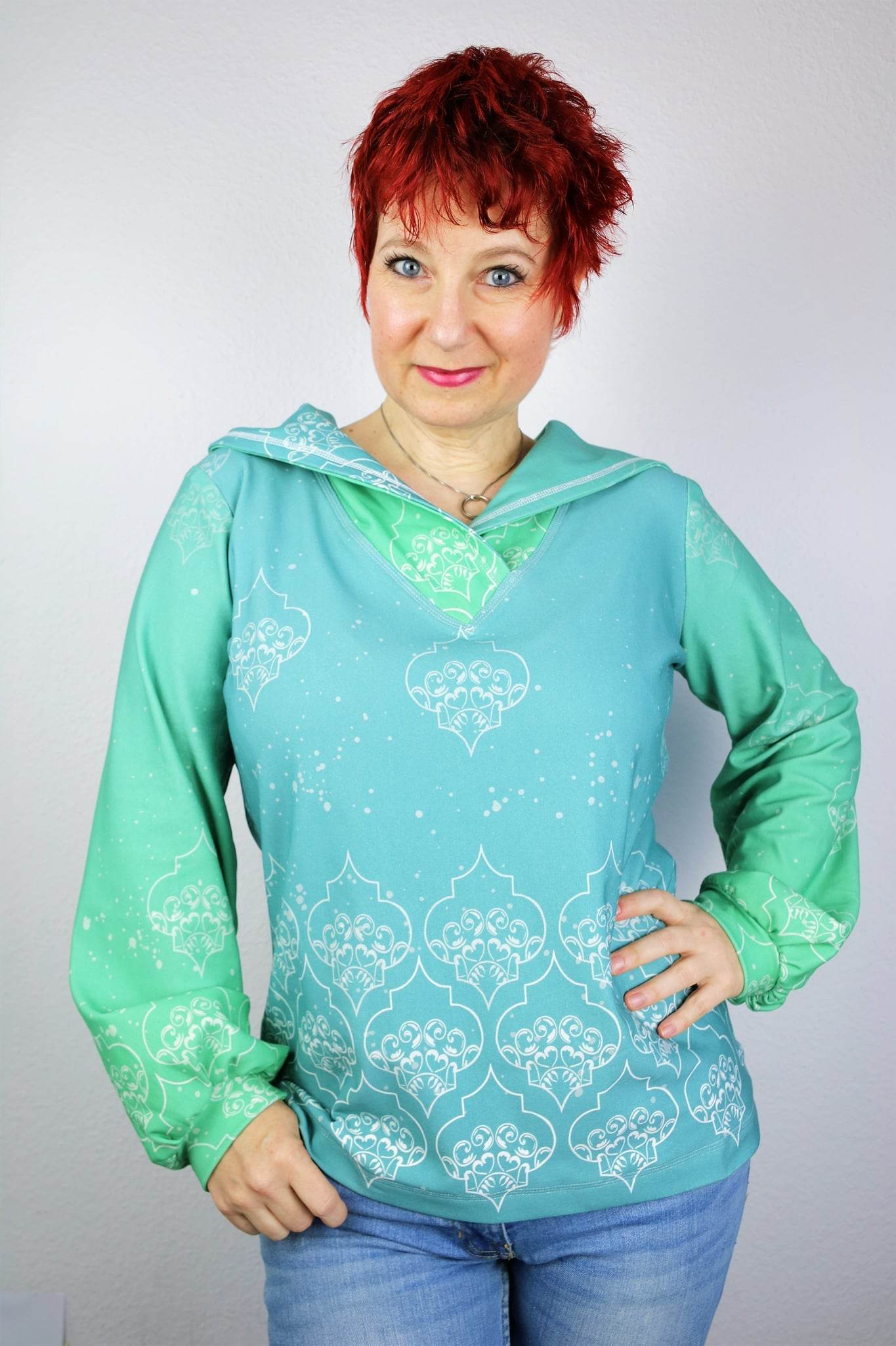 Schnittmuster Pullover mit Kapuzenkragen ACEROLA (34-58) : - Sewando