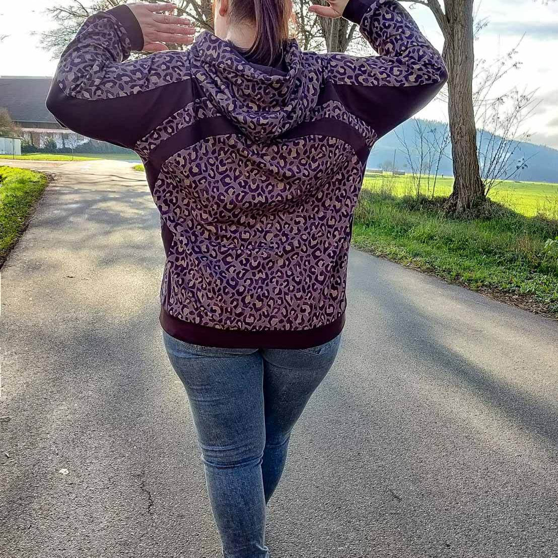 Schnittmuster Hoodie/Pullover „Von Licht erfüllt“ Damen Gr. 32 - 62 - Sewando