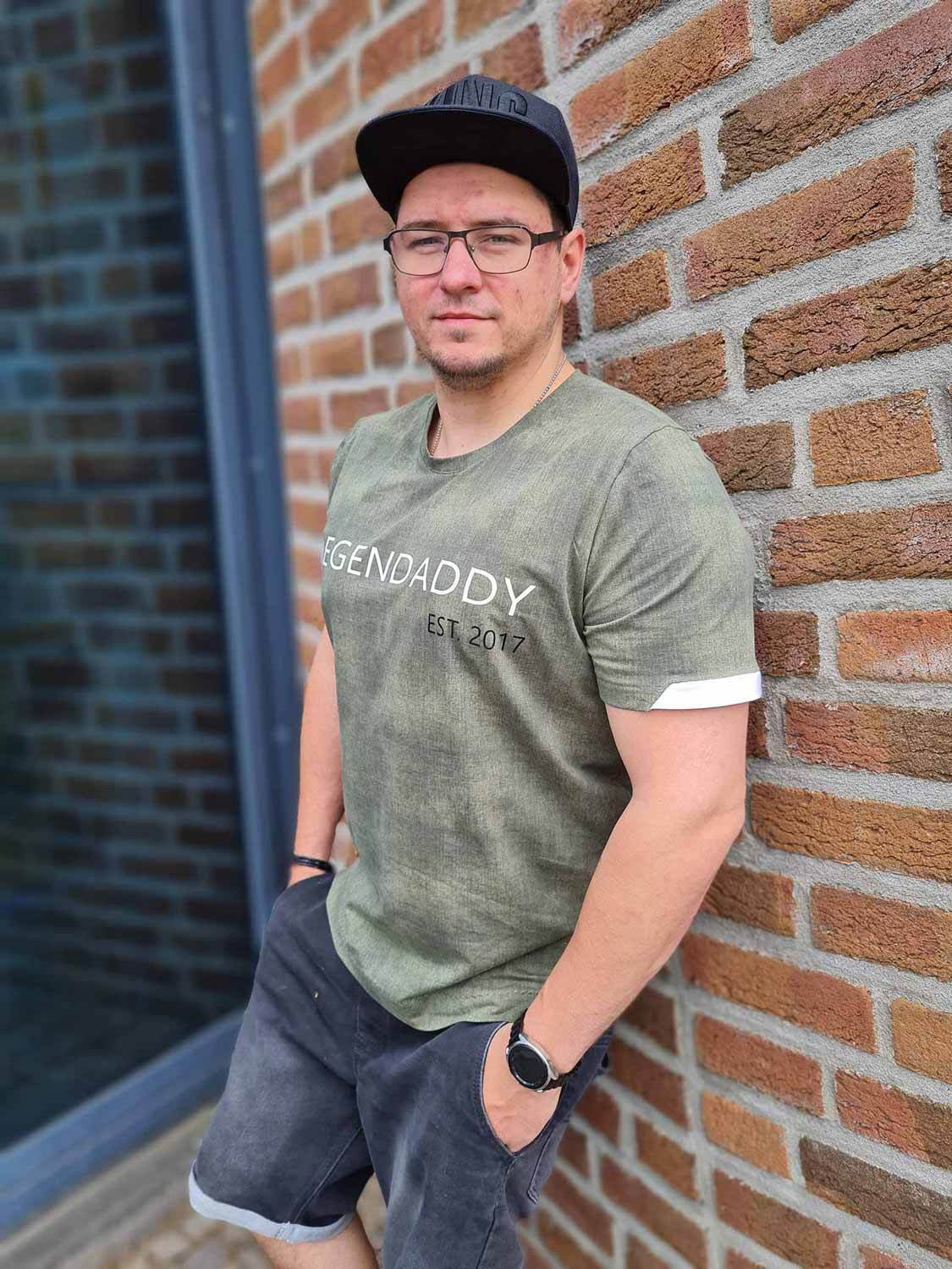 Schnittmuster T-shirt „Mut zur Lücke“ Herren Gr. 44 - 64 - Sewando