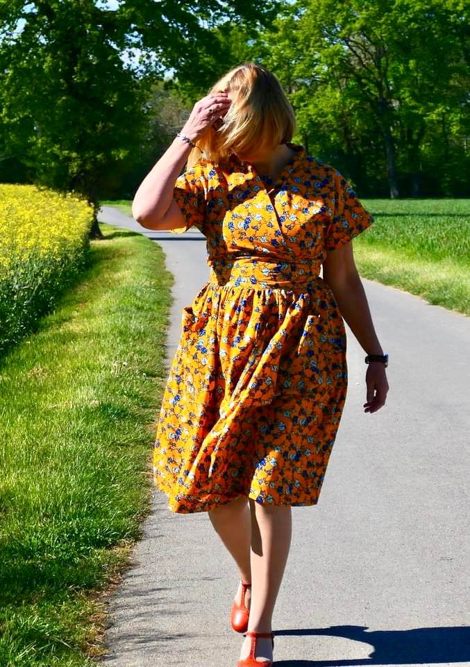 Schnittmuster Kleid im 50er Jahre Stil TULIPA (34-56) : - Sewando