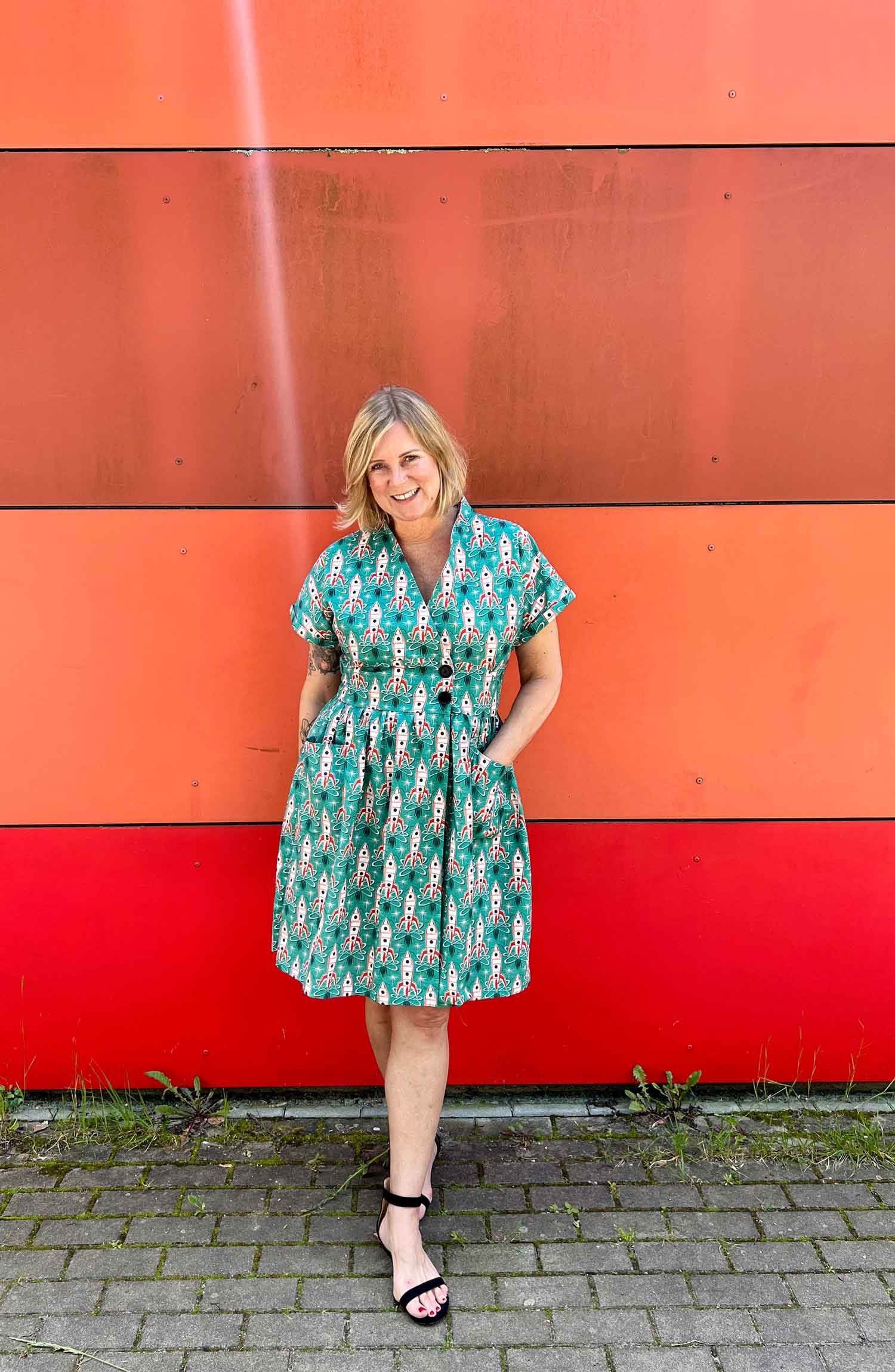 Schnittmuster Kleid im 50er Jahre Stil TULIPA (34-56) : - Sewando