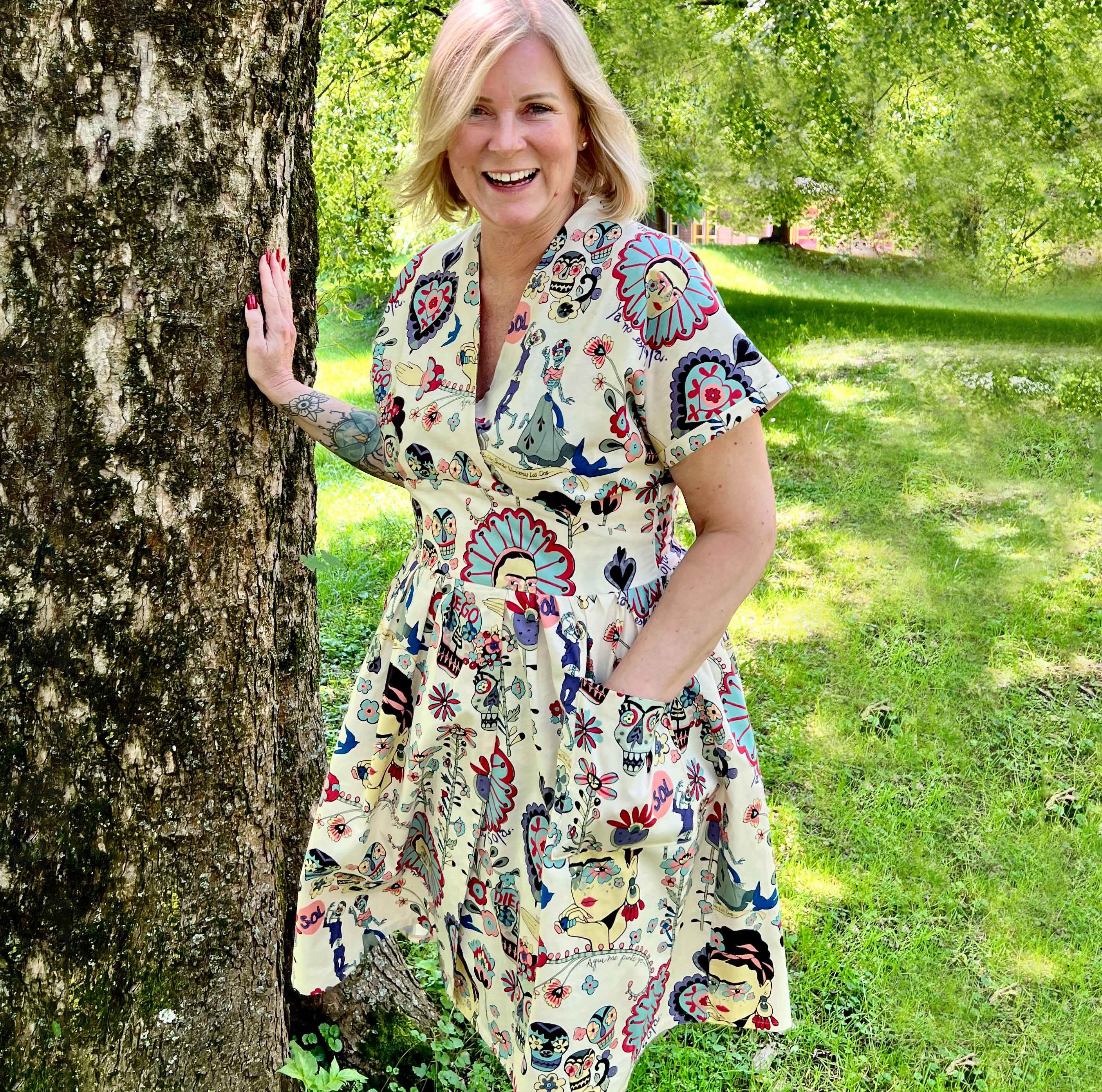 Schnittmuster Kleid im 50er Jahre Stil TULIPA (34-56) : - Sewando