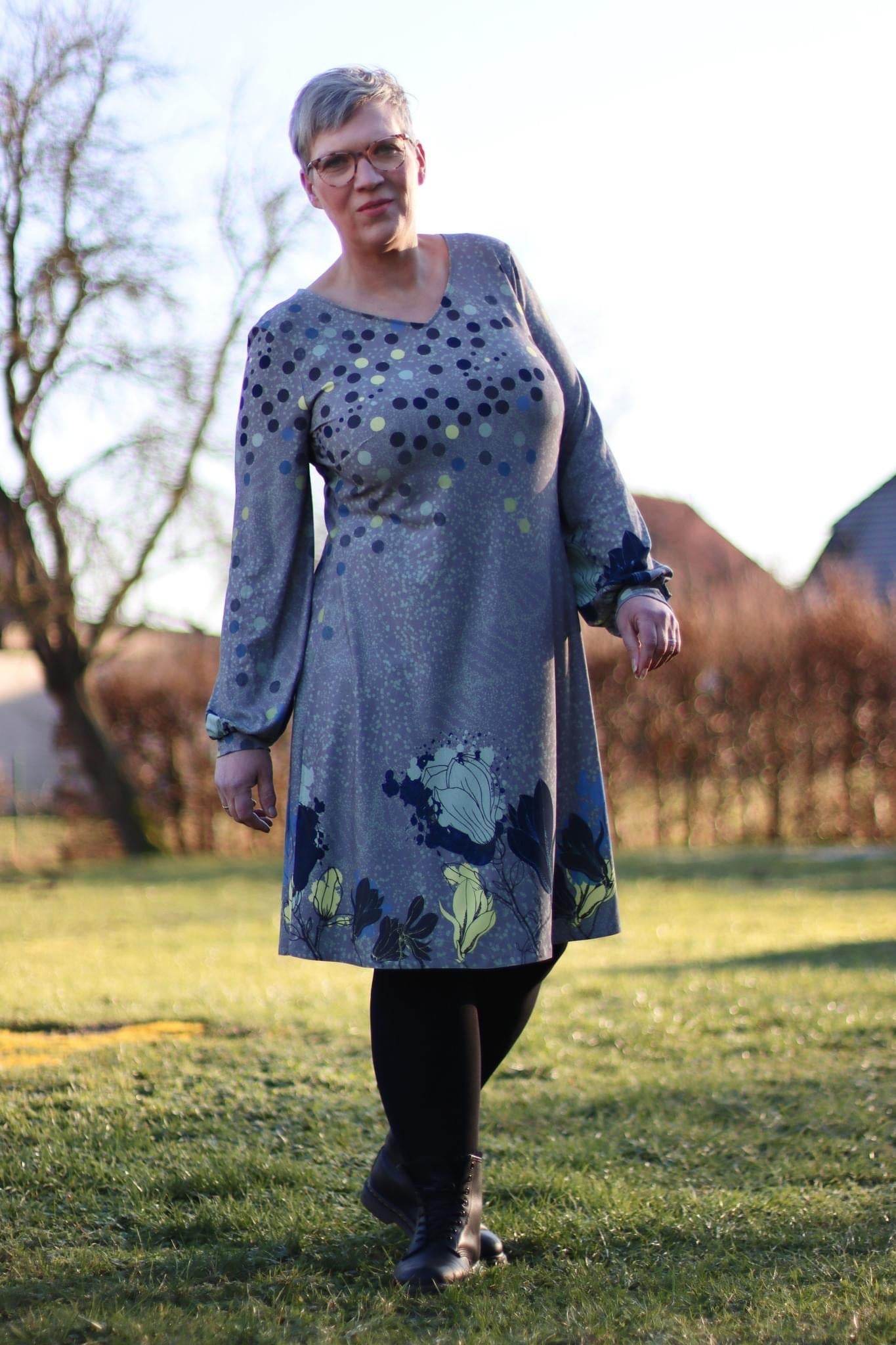 Schnittmuster Varianten-Kleid FLORIANA (32-56): - Sewando