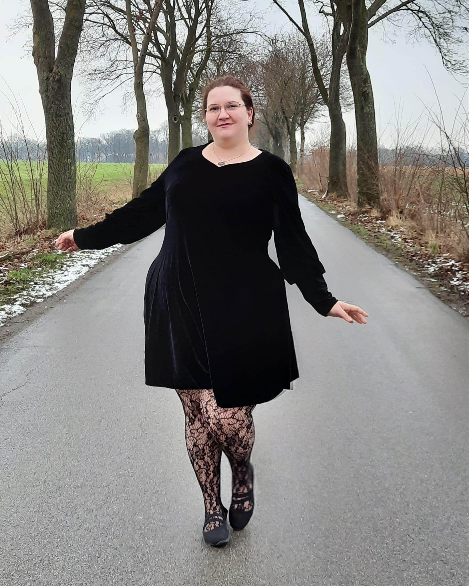 Schnittmuster Varianten-Kleid FLORIANA (32-56): - Sewando