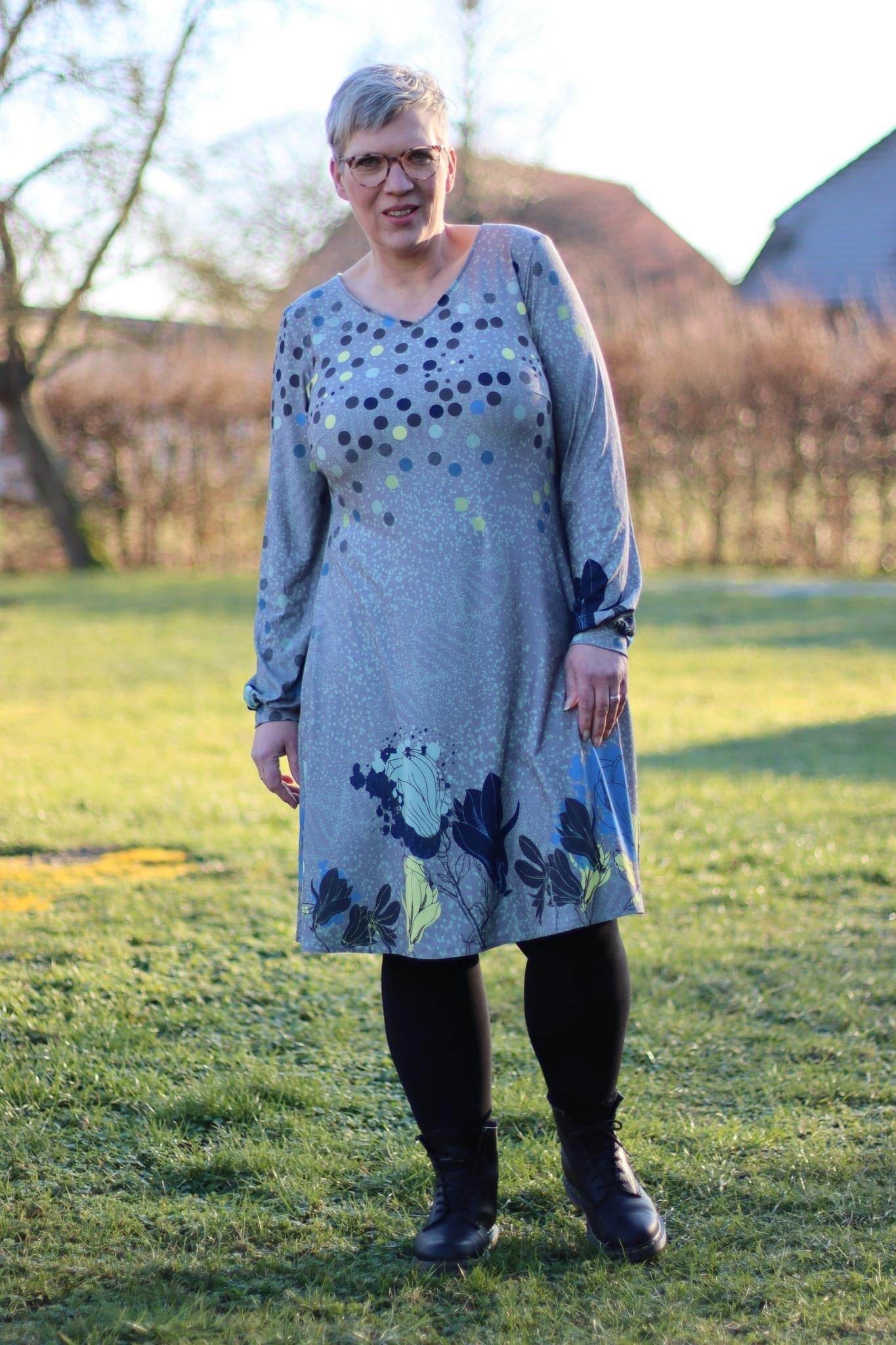 Schnittmuster Varianten-Kleid FLORIANA (32-56): - Sewando