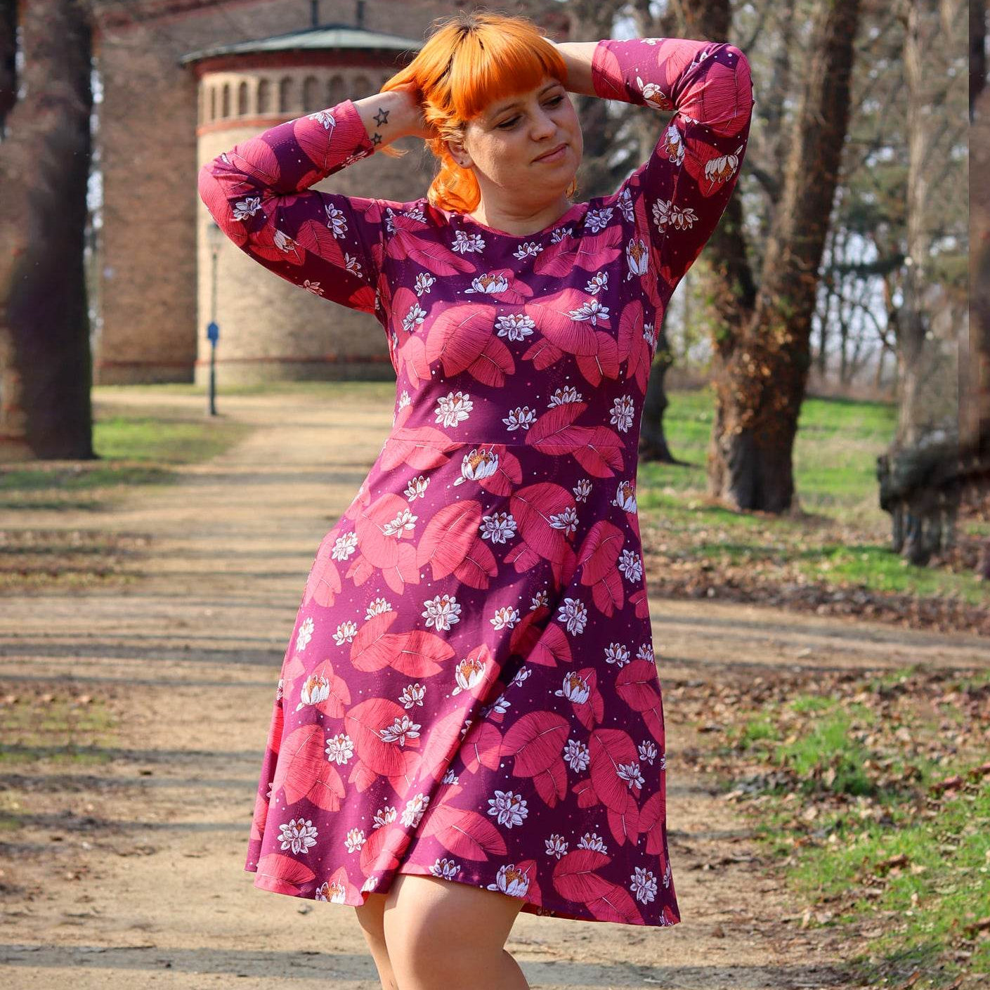 Schnittmuster Kleid mit ausgestelltem Rockteil PETROLINA (32-56) : - Sewando